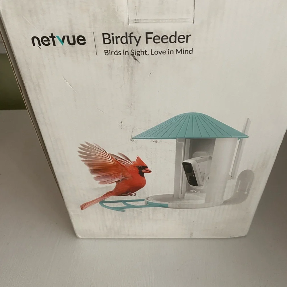New in Box/Never used  Net-Vue Birdfy Smart Bird Feeder with Camera